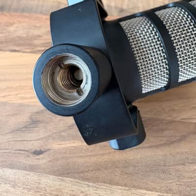 RODE PodMic Cardioid Dynamic Podcasting Microphone 2019 - Present - Black image 3