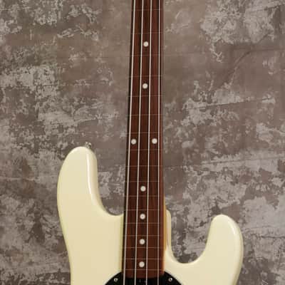 Music Man Stingray 4 Fretless White-Free Shipping* image 6