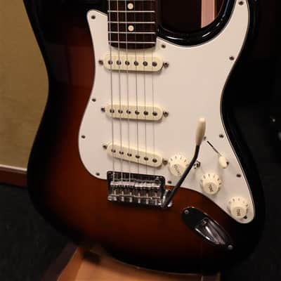 Fender LTD American Professional Stratocaster with Rosewood Neck 2016 - 3-Color Sunburst image 2