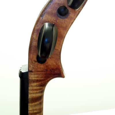 A very fine violin by Pietro Giovanni Guarneri, dated 1673 image 7