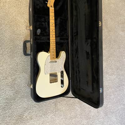 Fender Telecaster 2015 - White image 8