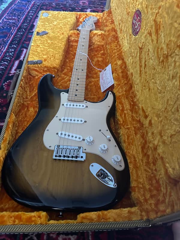 Fender 50th Anniversary American Series Stratocaster with Maple Fretboard 2004 - 2-Color Sunburst image 1