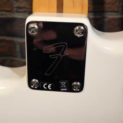 Fender 2019 Player Stratocaster Maple Fretboard Polar White image 15