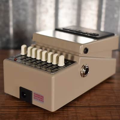 Boss GE-7 Seven Band Graphic Equalizer Guitar Effect Pedal image 4