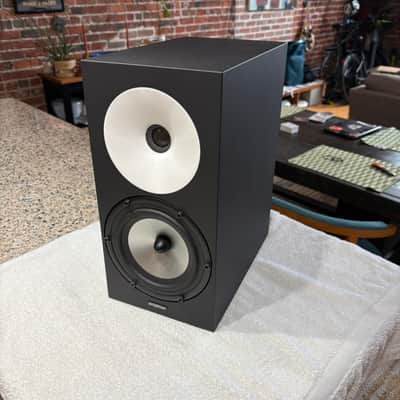 Amphion One18 Passive Studio Monitor - Single image 2