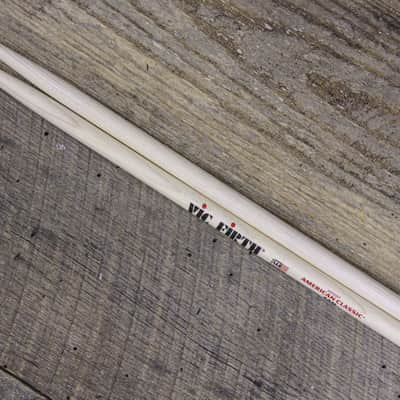Vic Firth 5AN Nylon Tip Sticks image 1
