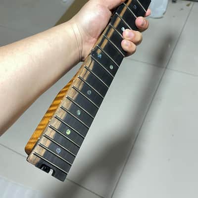 1 round-end stainless steel AAAA 22frets roasted flame Maple 4×2 music man 22fret Roasted flame Maple Electric guitar neck Ebony fingerboard。 image 1