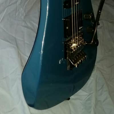 Charvel 475 Deluxe 1990 Candy Blue image 11