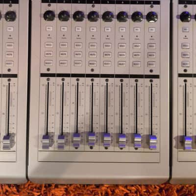 Mackie MCU Pro Universal DAW Control Surface with extenders (24 Ch.) image 8