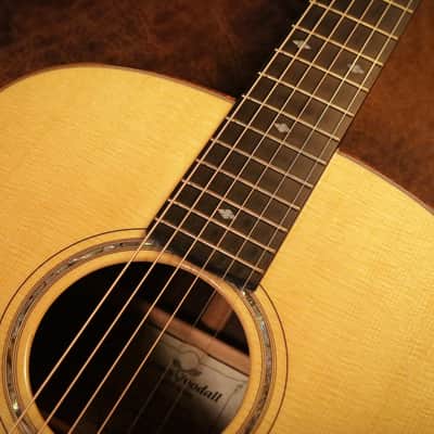 (Pre-owned) Goodall Jumbo Concert Sitka spruce with Rosewood image 4