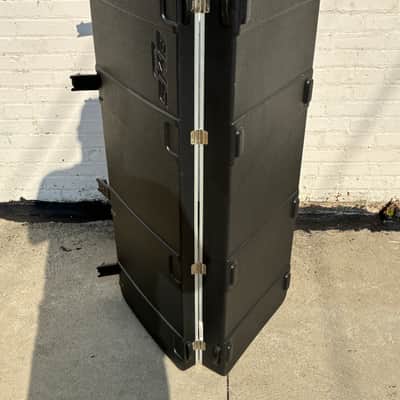 SKB 1SKB-44 Deluxe Electric Bass Rectangular Hard Case with TSA Latches 2010s - Black image 3