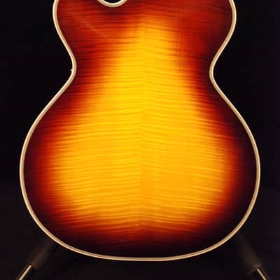 Guild Artist Award™ American Patriarch™ Series Antique Burst image 9