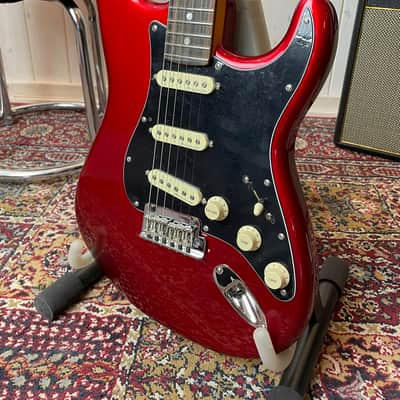 Fender Limited Edition American Professional II Stratocaster EB 2024 - Candy Apple Red image 10