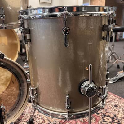 Sonor Delite Bop Set 10"-12"-14"-18" - Silver Sparkle Bild 8