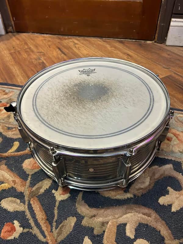 Unbranded 14" x 5" Chrome Snare Drum image 1