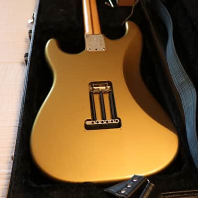 Fender 60th Anniversary Commemorative American Standard Stratocaster with Tone Specific '54 Twang pickups image 8