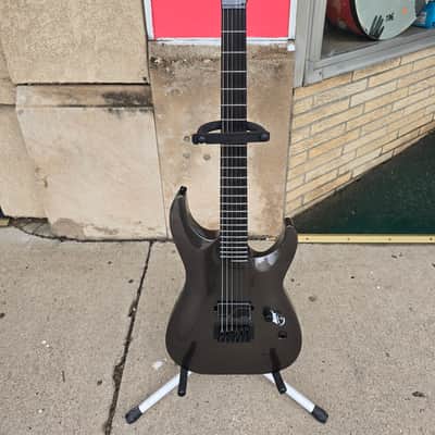 ESP LTD MT-1 Mick Thomson Signature Model w/Case 2025 - Obsidian Metallic image 2