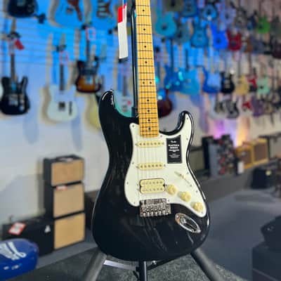 Fender Player II Stratocaster HSS Electric Guitar - Black with Maple Fingerboard Auth Deal Free Ship! 310 FREE PLEK! image 6