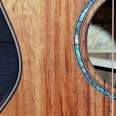 724ce Grand Auditorium / V-class Acoustic-Electric Guitar - Natural Hawaiian Koa image 21