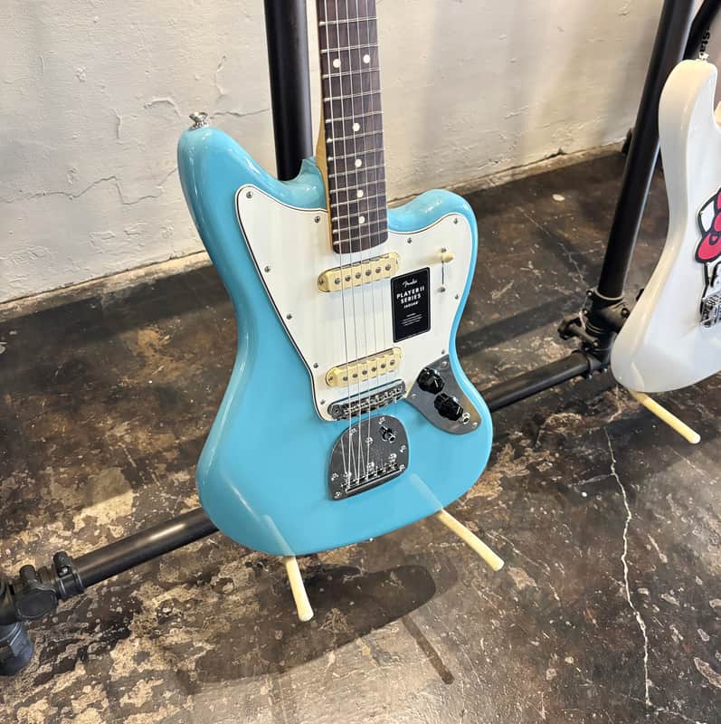 Like New Fender Player II Jaguar Rosewood Fingerboard Aquatone Blue Plays Great!