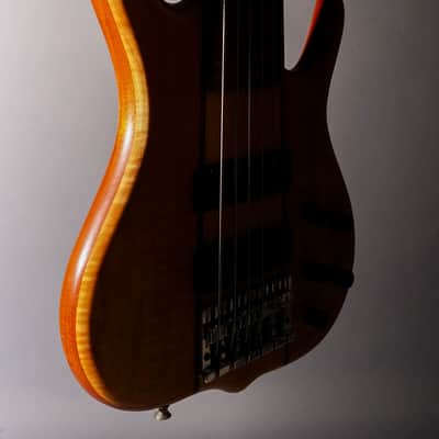 Ken Smith CR6G Fretless 1996 Figured Maple image 3
