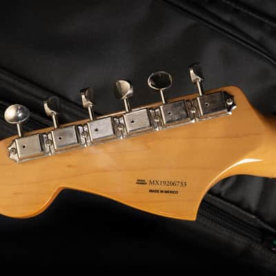 Fender Jazz master Matching Headstock 2019 - Olympic White image 6