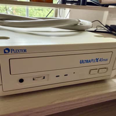 MPC 2000xl CD Drive Bundle image 2