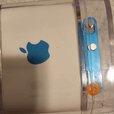 Apple A1373 [PD775C/A iPod Shuffle 2 GB in Original Packaging image 4
