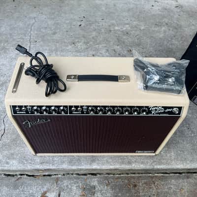 Fender Tone Master Twin Reverb 2-Channel 85-Watt 2x12" Digital Guitar Combo 2020 - Present - Blonde image 4