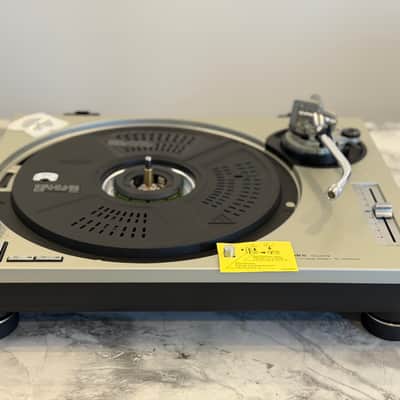 Technics SL-1200 MK2 2004 - Silver image 9