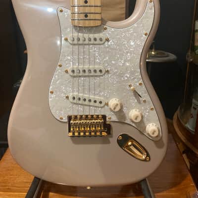 Fender Stratocaster P/C Alder Shoreline Gold image 1