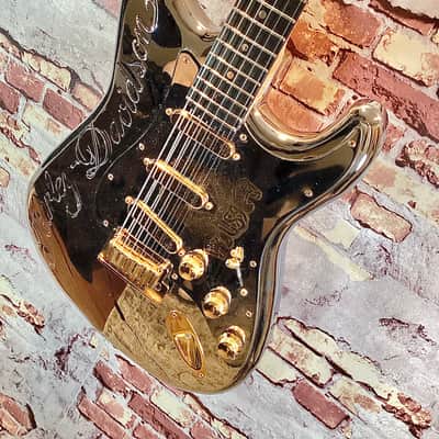 Fender Custom Shop Harley Davidson 90th Anniversary Stratocaster 1993 - Chrome image 3