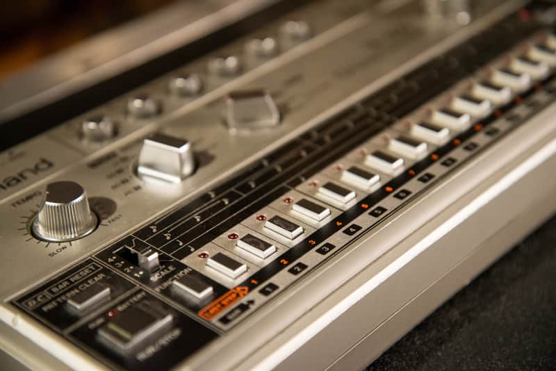 Roland TR-606 Drumatix Analog Drum Machine image 4