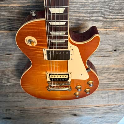 Used Gibson Les Paul Standard 60s - Unburst w/OHSC image 2
