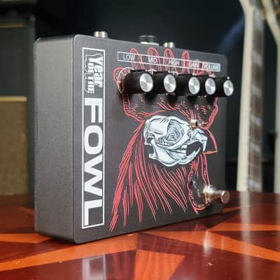 Fowl Sounds FX  Year of the Fowl Distortion Pedal with Rooster Skull Graphics image 3