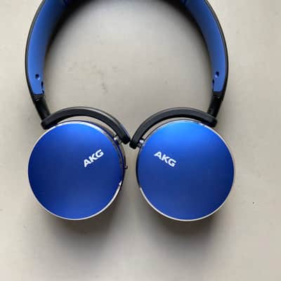 Samsung AKG Y500 Wireless Headphones image 2