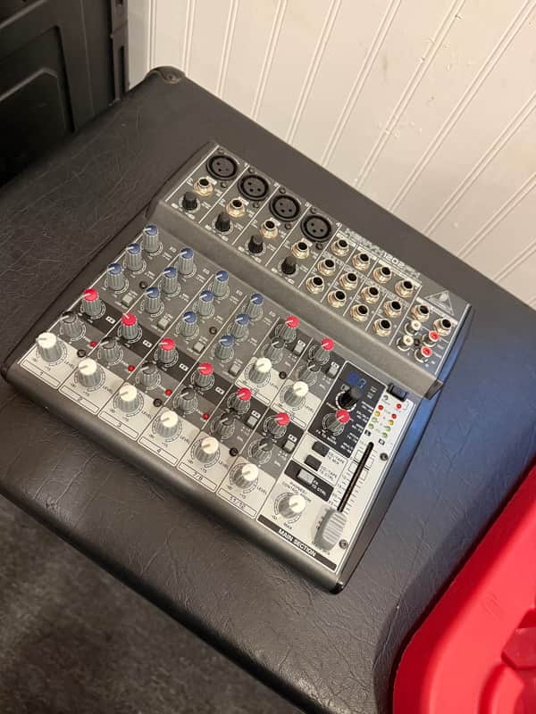 Behringer Xenyx 1202FX 12-Input Mixer with Effects | Reverb