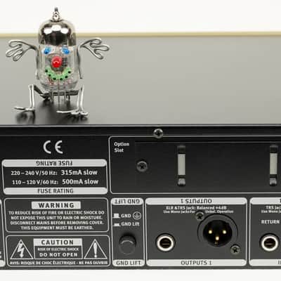 SPL GoldMike MK2 2485 Tube Mic Preamp Class-A + Neuwertig + OVP + 1,5J GarantieSPL GoldMike MK2 2485 Tube Mic Preamp Class-A + Neuwertig + OVP + 1,5J Garantie image 6