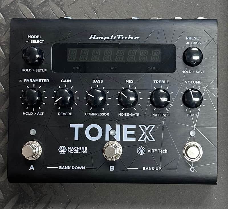 IK Multimedia Tonex With Power Supply image 1