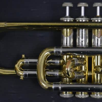 Corneta Bach Stradivarius 181-37 Corporation lacada en muy buen estado. image 5