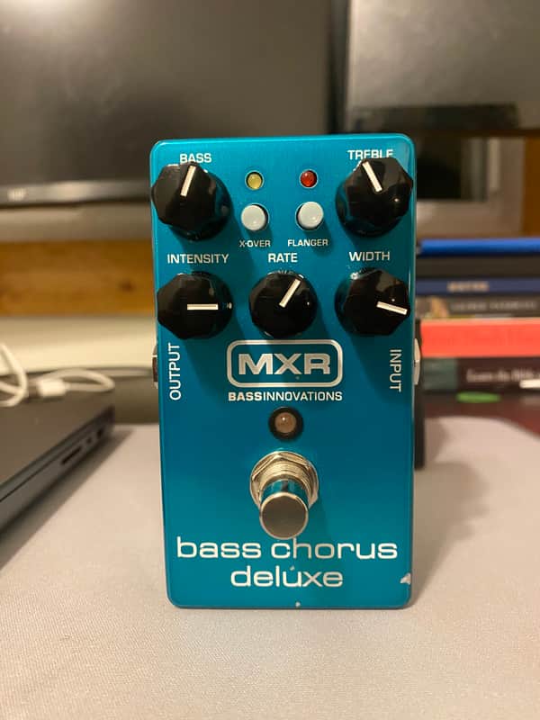 MXR M83 Bass Chorus Deluxe