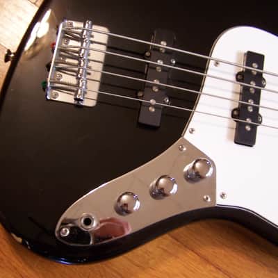 S101 Standard JF-J2-BK Jazz Bass Guitar image 3