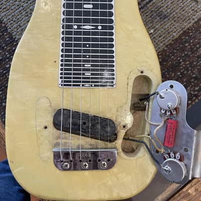 Fender 1956 Champion Lap Steel with original chipboard case image 7