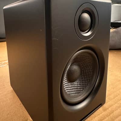 Kanto: YU4 Powered Bookshelf Speakers - Matte Black (YU4MB) (Open Box Special) image 7