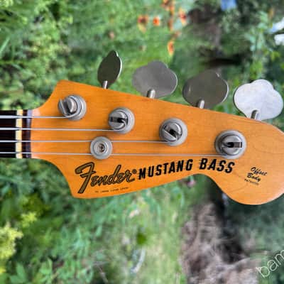 1973 Fender Mustang Bass - Sunburst - Clean Amazing Player - HSC image 2