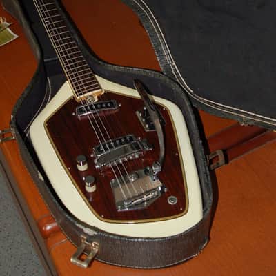 1960's Vintage Californian by Domino Phantom Style Dual Pickup Yellowed White Original Case image 10