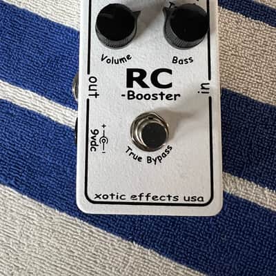 Xotic RC Booster True Bypass Clean Boost 2000's - White image 1