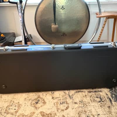 Road Runner ABS Molded Deluxe Hardshell Case for Stratocaster/Telecaster (Very-Good-Condition) image 7