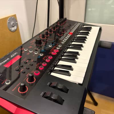 Roland JD-Xi 37-Key Analog/Digital Crossover Synthesizer 2015 - Present - Black