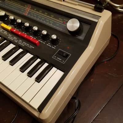 Sankei Rare Entertainer TCH-8800 Drum Machine Synth Keyboard Mixer Amp Radio Tape Player Recorder The Music Machine Webcor 1978 - Tan and black plastic image 8